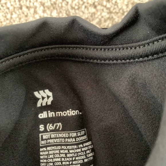 Boys black all in motion 6/7 thermal 2pc set - Picture 3 of 5